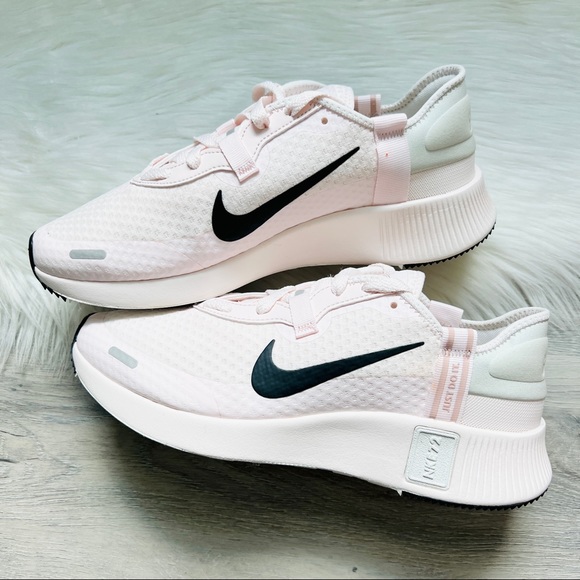 NWT Nike Reposto Women’s Shoes - Picture 7 of 9